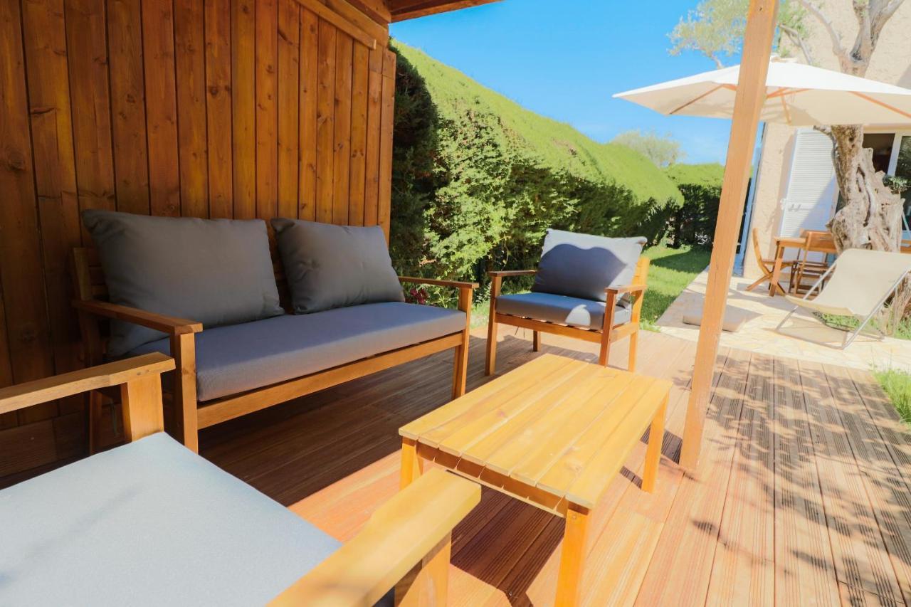 Charmante maison rénovée à Antibes, Jardin, Accès Piscine, Parking Exterior foto